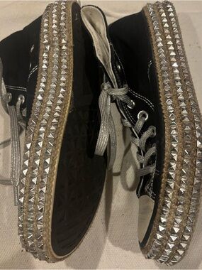Mi.iM Billie Vintage Studded Canvas Sneakers size 7.5